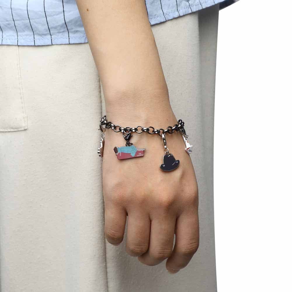 BioWorld Bracelet 13 Days Of Horror Bracelet Set With Mystery Charms JSA5X7EWBHPP00