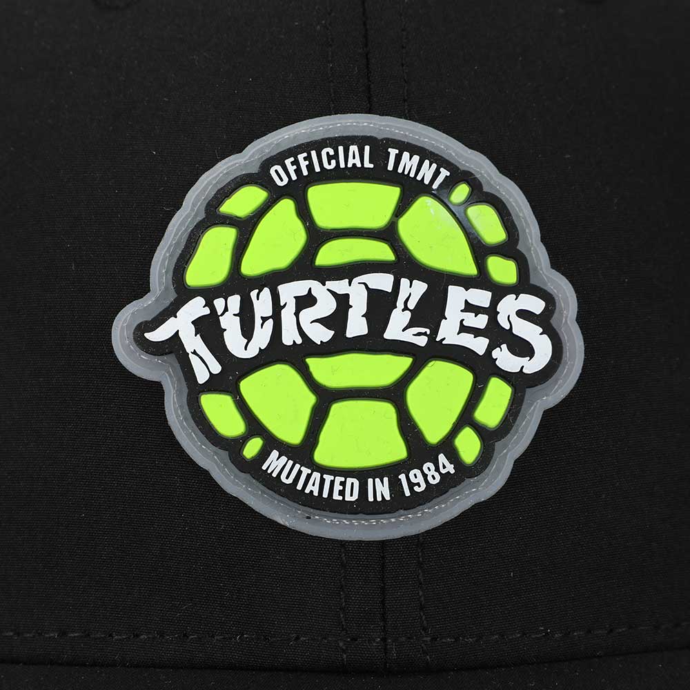 Cordino Ufficiale Teenage Mutant Ninja Turtles 55,9 Cm Con Ciondolo A Guscio E Porta Tessere