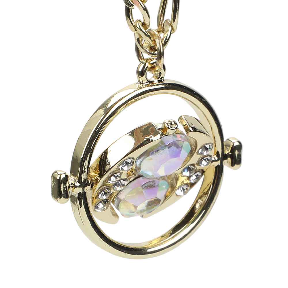 Harry Potter x Pandora: Spinning Time Turner pendant | Would you travel  back to the past to save Buckbeak? Feel like a hero with the new Time  Turner pendant. Discover more: https://go.pandora.net/3ndDoLz... |