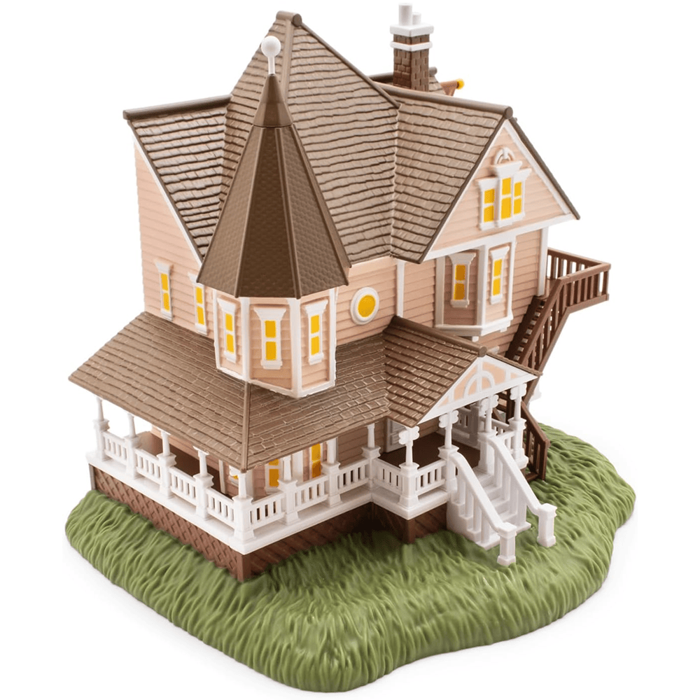 CultureFly Vinyl Statue CultureFly Coraline Pink Palace Apartments 9-Inch Deluxe Vinyl Figure CORS005A