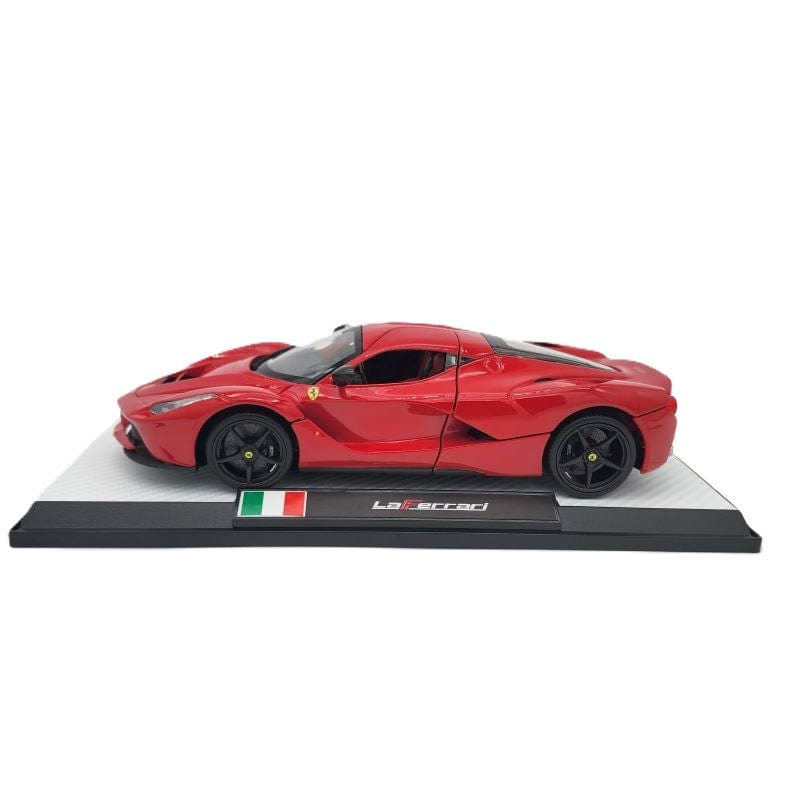 Maisto Diecast Car Special Edition 1:18 Scale Diecast Car - Scuderia Ferrari Models LaFerrari Rosso
