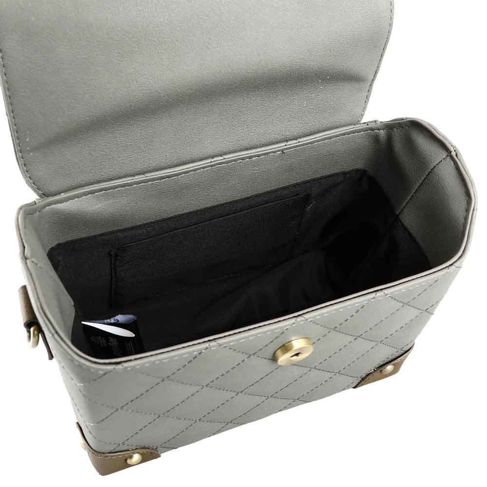 Wizarding World Harry Potter Hufflepuff Mini Trunk Quilted Handbag